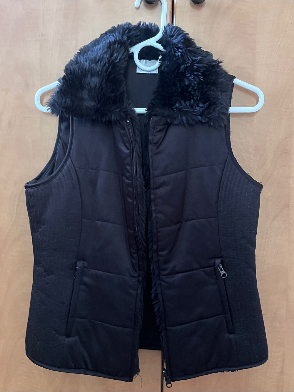 Chico's Black Quilted Puffer Vest with Faux-Fur Collar